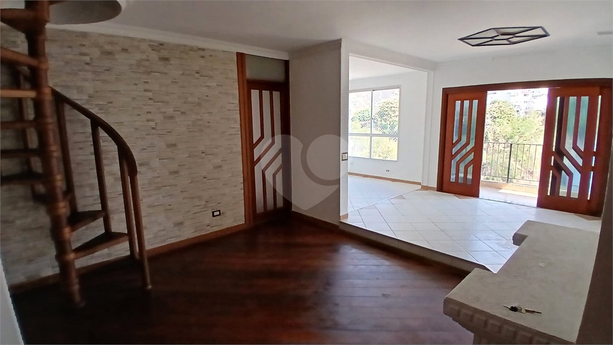 Cobertura à venda com 3 quartos, sendo 1 suíte, em Tijuca, Rio de Janeiro, RJ
