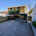 Sobrado à venda com 4 quartos, sendo 2 suítes,  em Jardim Leonor, São Paulo, SP