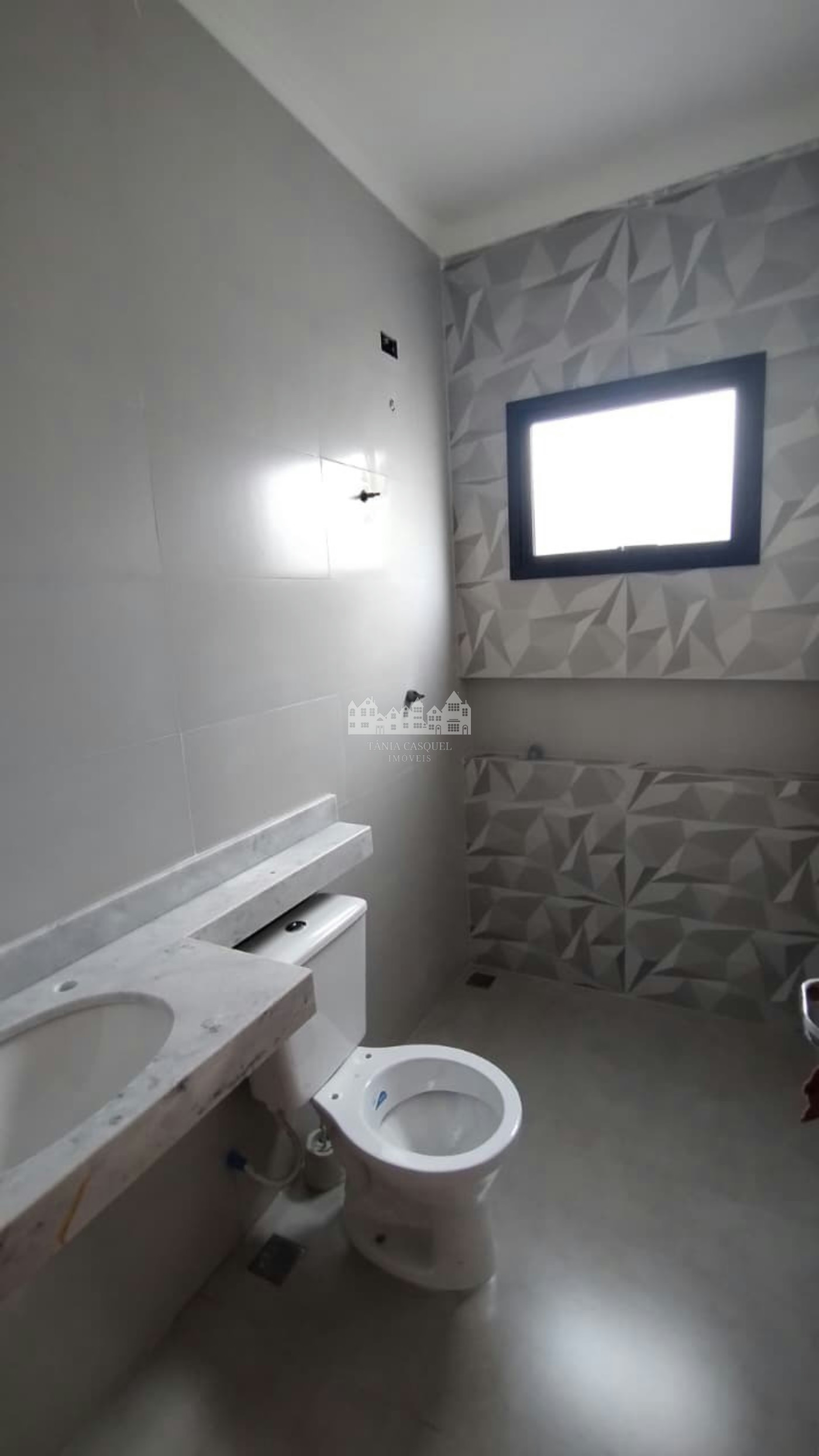 Casa à venda com 3 quartos, sendo 1 suíte, em Nova Atibaia, Atibaia, SP