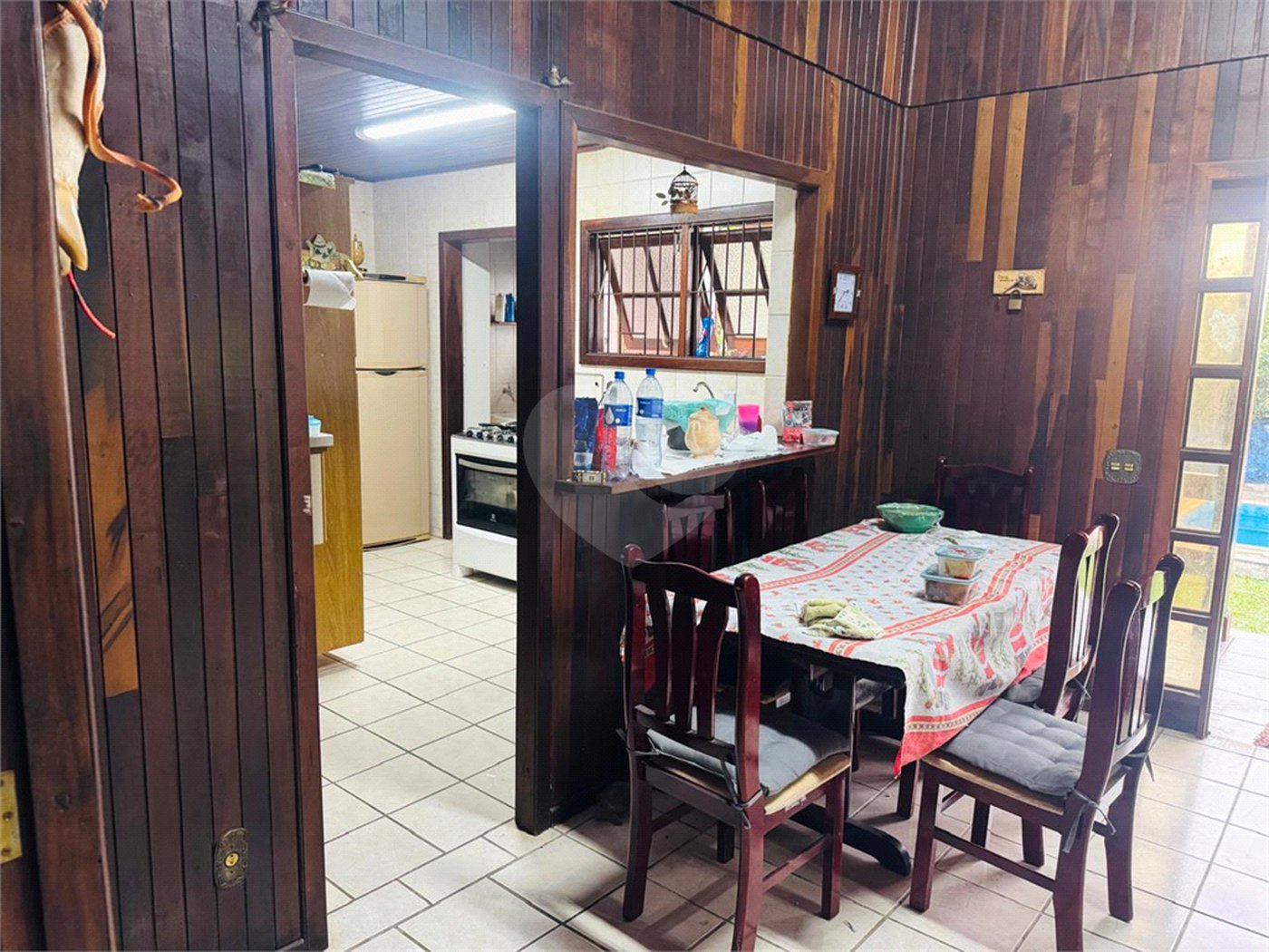 Chácara à venda com 6 quartos, sendo 2 suítes, em Jardim Dora, Suzano, SP