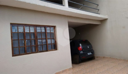 Sobrado à venda com 3 quartos, sendo 1 suíte,  em Jardim Suzano, Suzano, SP