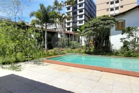 Casa à venda com 3 quartos, sendo 1 suíte,  em Corta Vento, Teresópolis, RJ