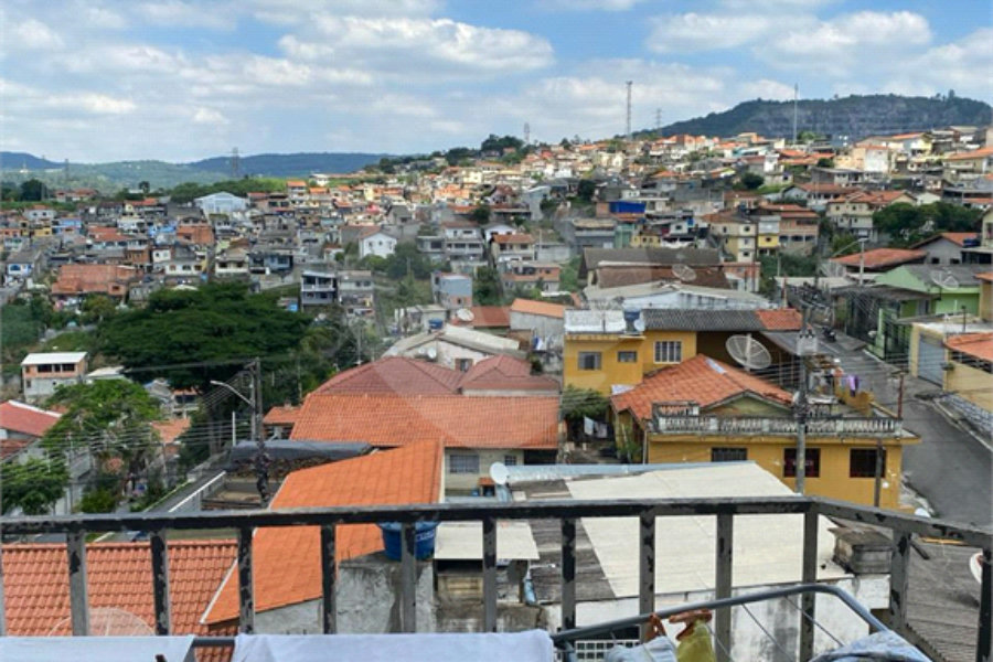 Apartamento à venda com 3 quartos, sendo 1 suíte, no Centro, Mairiporã, SP