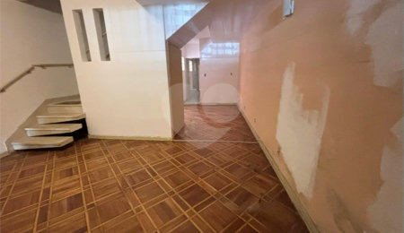 Sobrado à venda com 3 quartos em Jardim Petrópolis, São Paulo, SP