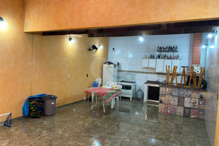 Vende-se casa no Jardim Paulistano 02 dormitórios