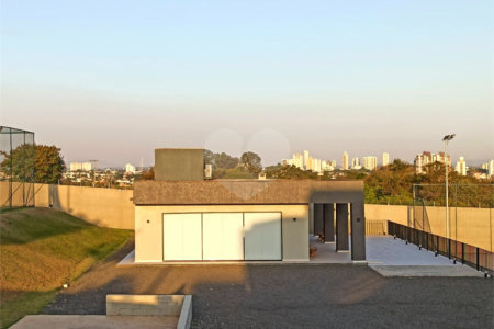 Sobrado a venda no Condomínio Amstalden Residence - Indaiatuba/SP - Sobrado com 4 dormitórios -area Útil: 480,00 m² - Área Total: 526,00 - Casa com vista bosque ,é uma das casas mais bonitas e construída no melhor lote do Condomínio, vista total da área verde, fundo para o Lago,
