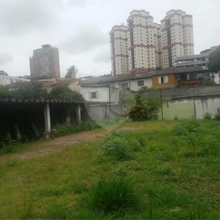 Terreno para uso residencial/comercial com 1.048m²a.t. á venda em Jardim Marajoara, São Paulo - SP