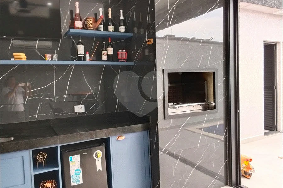 Casa à venda com 4 suítes em São Lourenço, Bertioga, SP