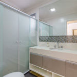 Casa à venda com 4 quartos, sendo 2 suítes, no condomínio Residencial Vila Lagos, São Paulo - SP