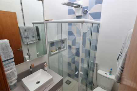 Casa no Condomínio Flamboyant II a venda .