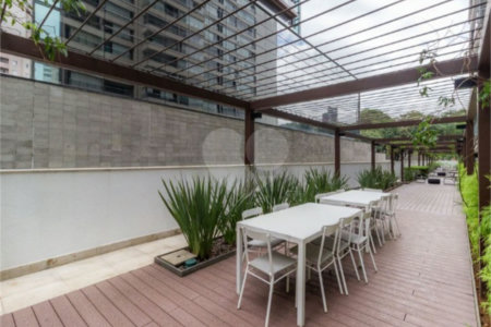 Excelente apartamento de 35m², mobiliado e com vaga, na Consolação