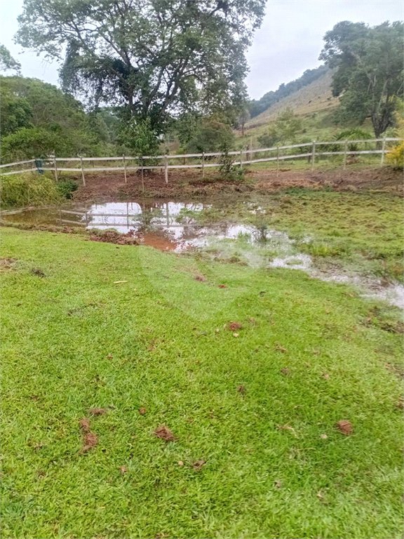 Sítio à venda com 2 quartos em Área Rural de Lagoinha, Lagoinha, SP