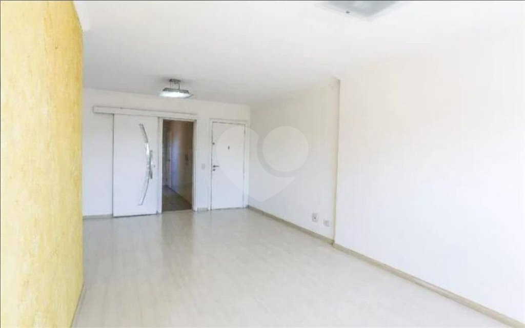 Apartamento à venda com 3 quartos, sendo 1 suíte, em Vila Polopoli, São Paulo, SP
