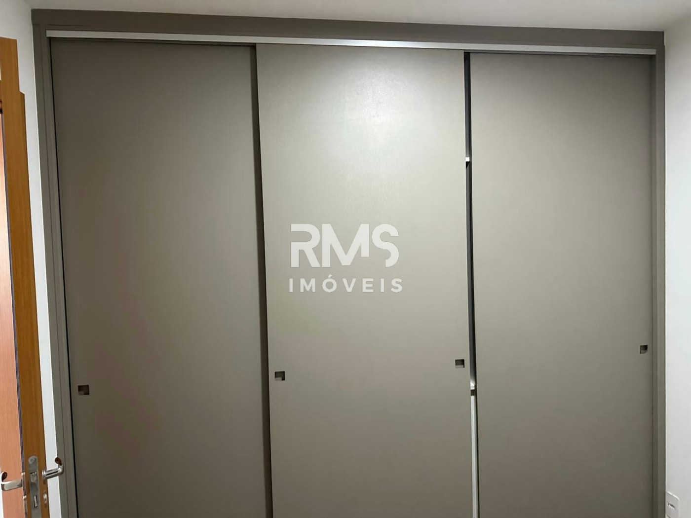 Apartamento à venda ou para alugar com 2 quartos, sendo 1 suíte,  em Itu Novo Centro, Itu, SP