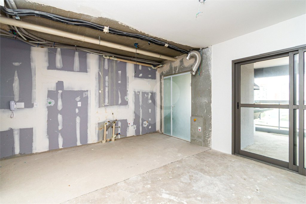 Apartamento à venda com 3 suítes em Brooklin, São Paulo, SP