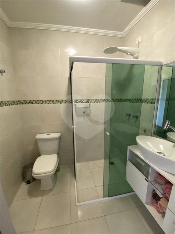 Sobrado à venda com 3 quartos, sendo 1 suíte, em Monte Castelo, São José dos Campos, SP