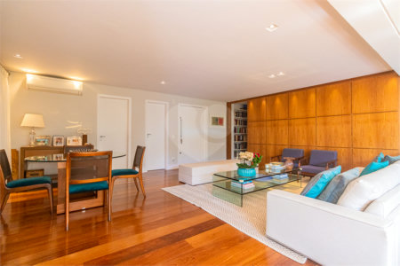 Apartamento à venda com 3 suítes em Alto da Boa Vista, São Paulo, SP