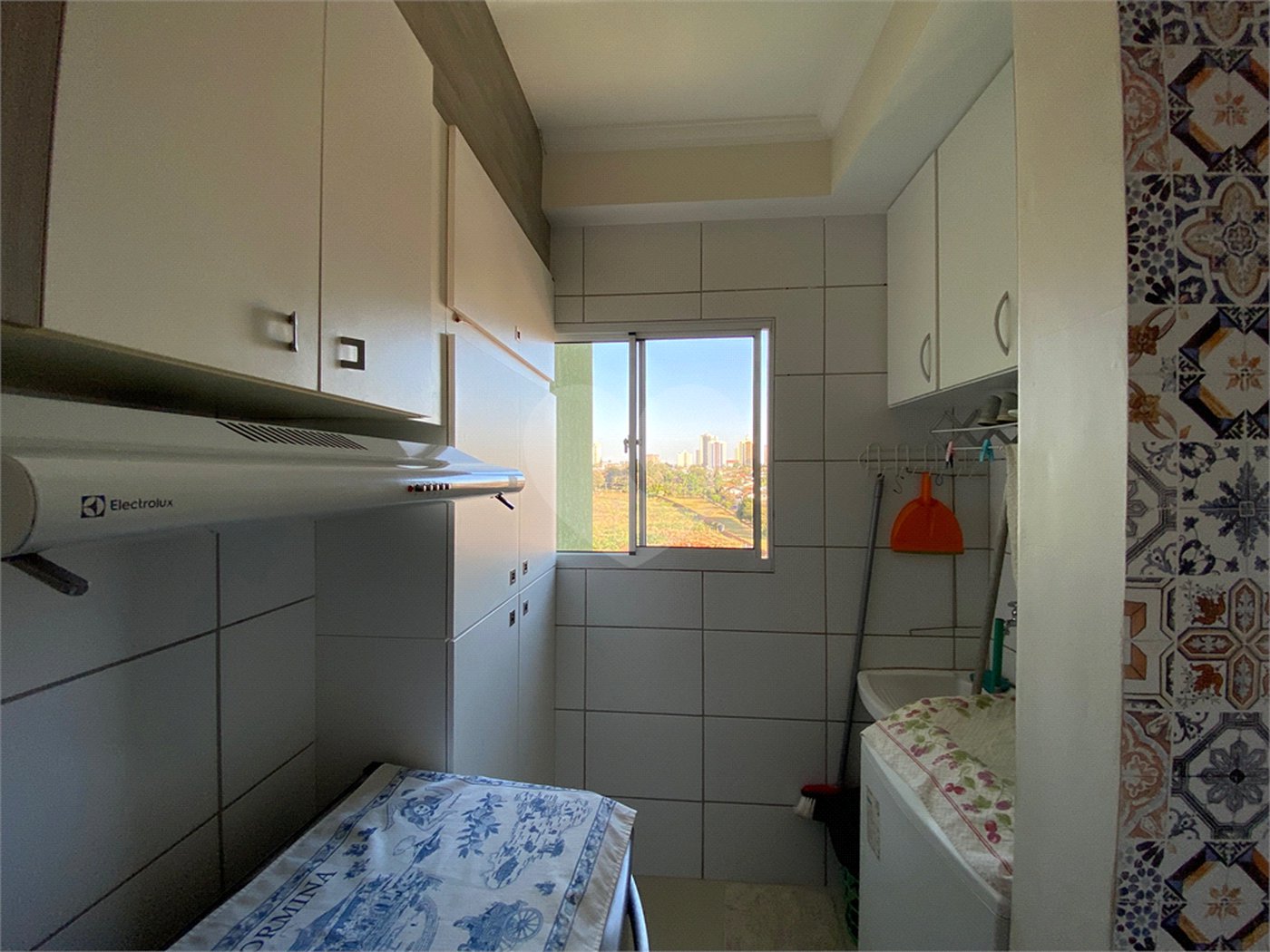 Apartamento de 2 dormitórios (1 suíte) próximo a Rodoviária