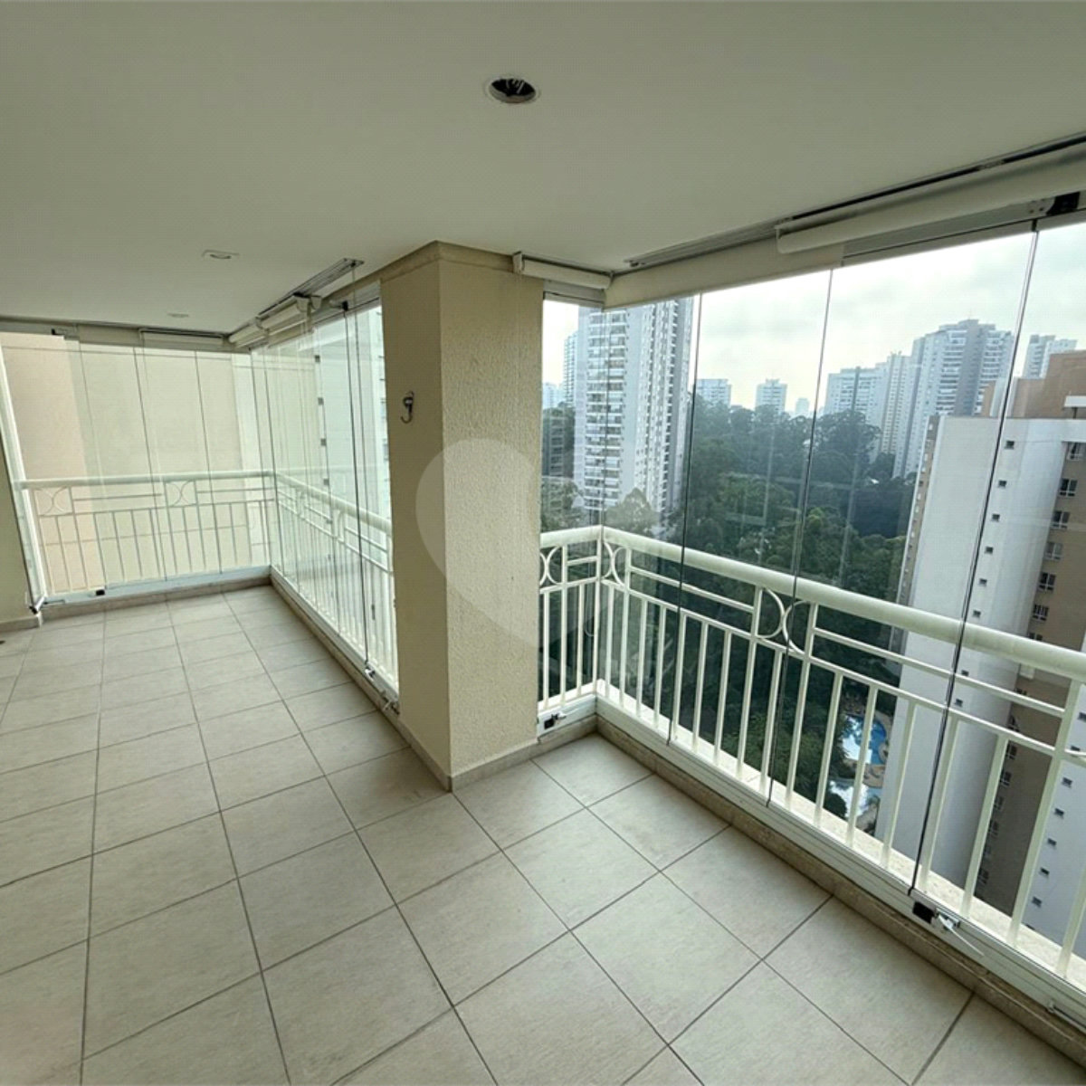Apartamento à venda com 3 suítes em Vila Andrade, São Paulo, SP