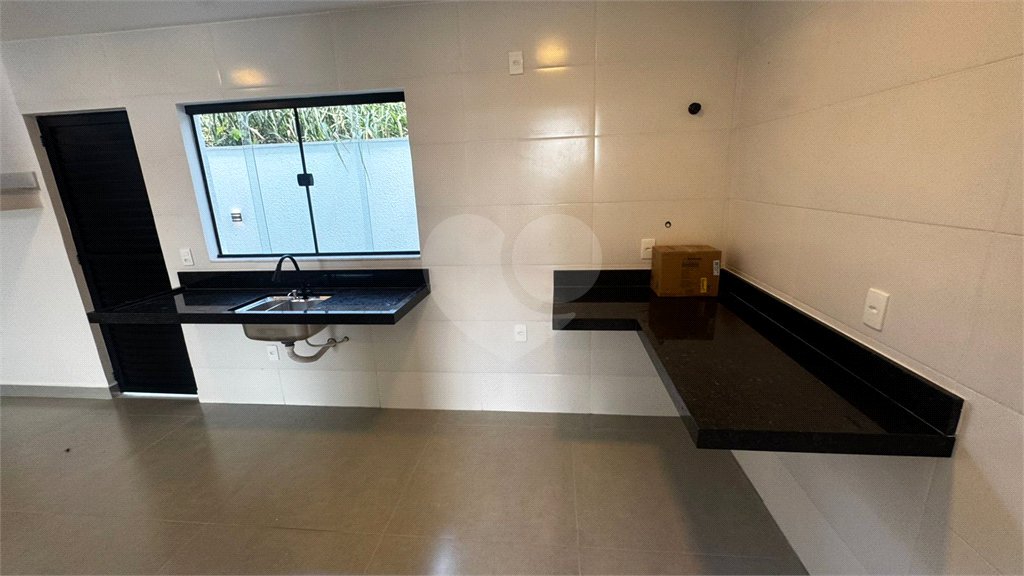 Casa à venda com 3 quartos, sendo 1 suíte, no condomínio Parque Guará, Rio de Janeiro - RJ