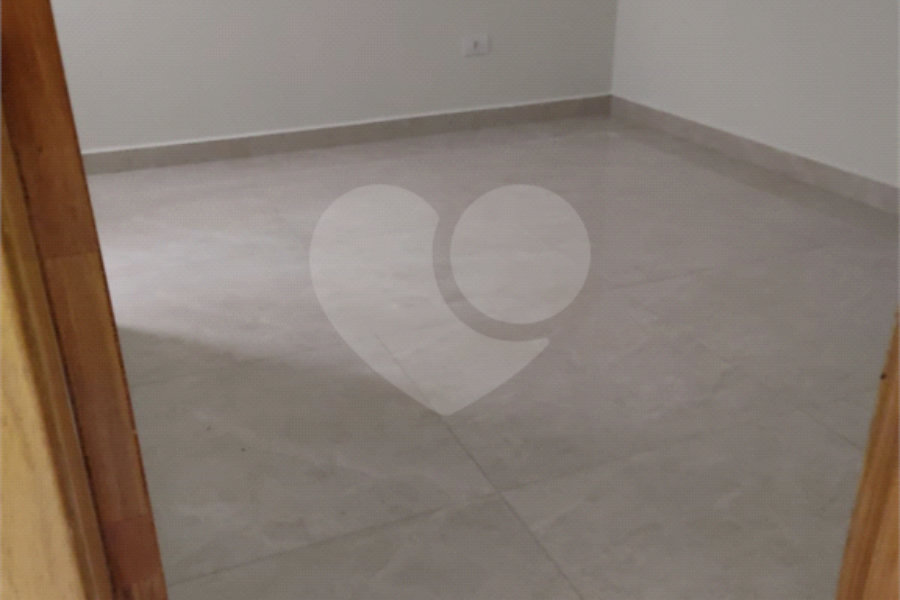 Casa à venda com 2 quartos no condomínio Dassio, São Paulo - SP