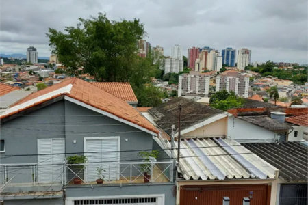 Casa à venda com 2 suítes em Jardim Monte Kemel, São Paulo, SP