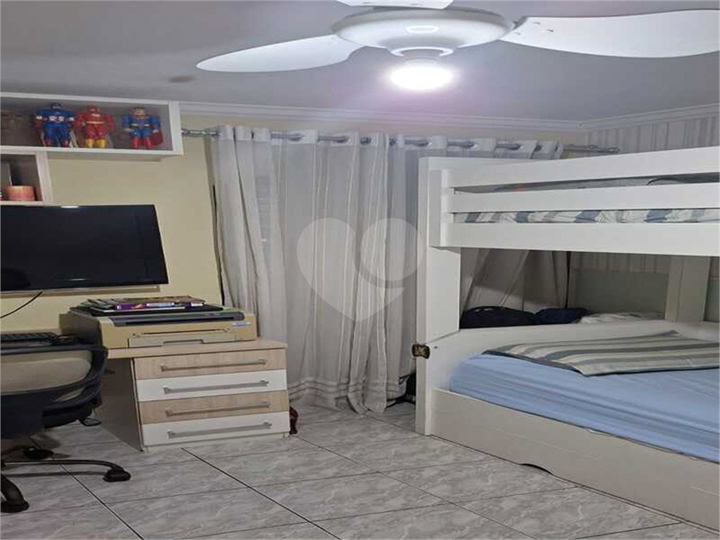 Sobrado à venda com 2 quartos, sendo 1 suíte, em Vila Nova Cachoeirinha, São Paulo, SP
