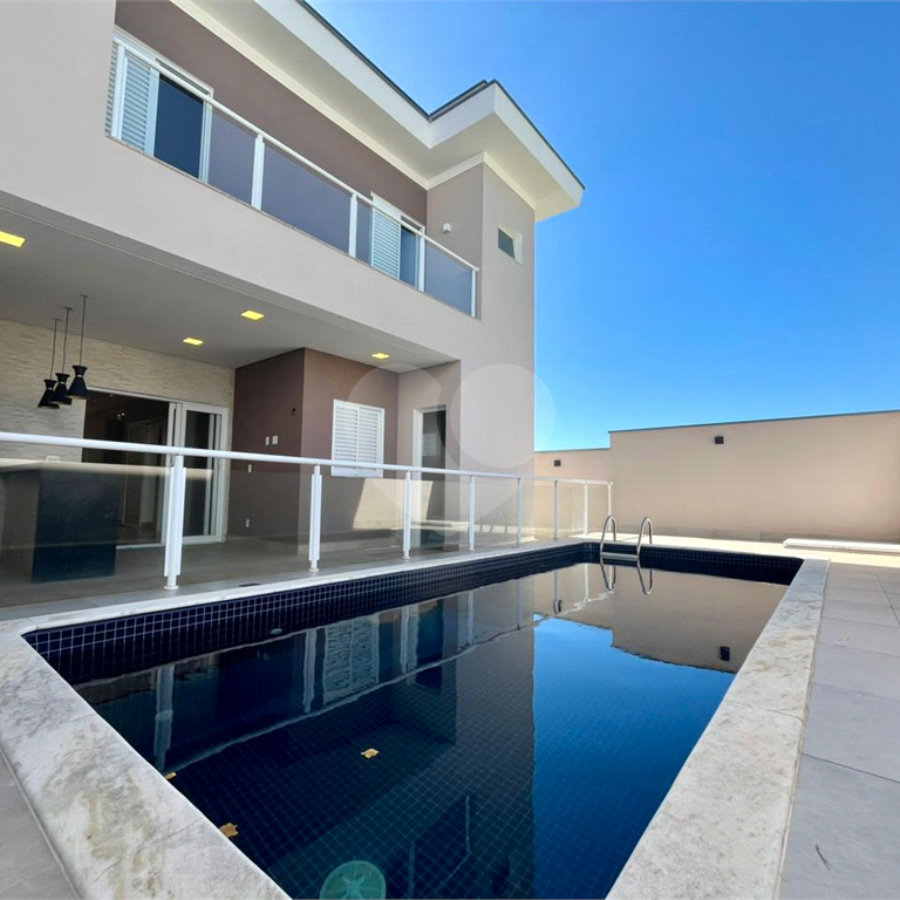 Casa à venda com 3 suítes no condomínio Campos do Conde, Sorocaba - SP