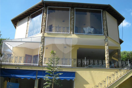 Casa à venda com 4 quartos, sendo 2 suítes, no condomínio Estância Marambaia, Vinhedo - SP