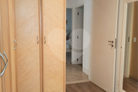 Casa à venda ou para alugar com 6 quartos, sendo 4 suítes, em Jardim Itaperi, Atibaia, SP