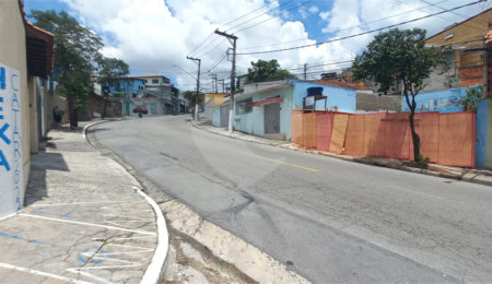 Sobrado à venda com 3 quartos, sendo 1 suíte,  em Tremembé, São Paulo, SP