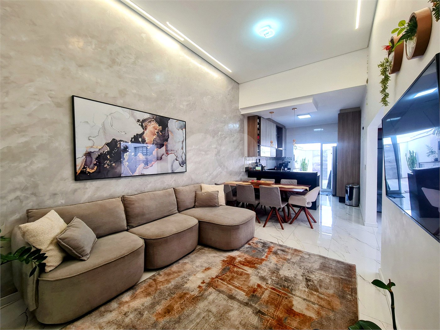 Casa à venda com 3 quartos, sendo 1 suíte, no condomínio Horto Florestal Iii, Sorocaba - SP