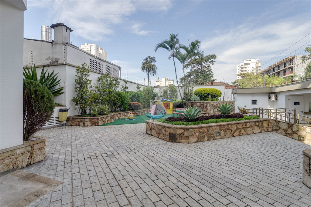 Apartamento à venda com 2 quartos, sendo 1 suíte, em Campo Belo, São Paulo, SP