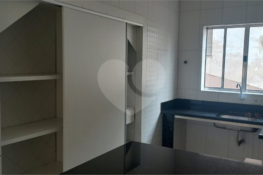 Casa Térrea à venda com 4 quartos, sendo 3 suítes, em Vila Galvão, Guarulhos, SP