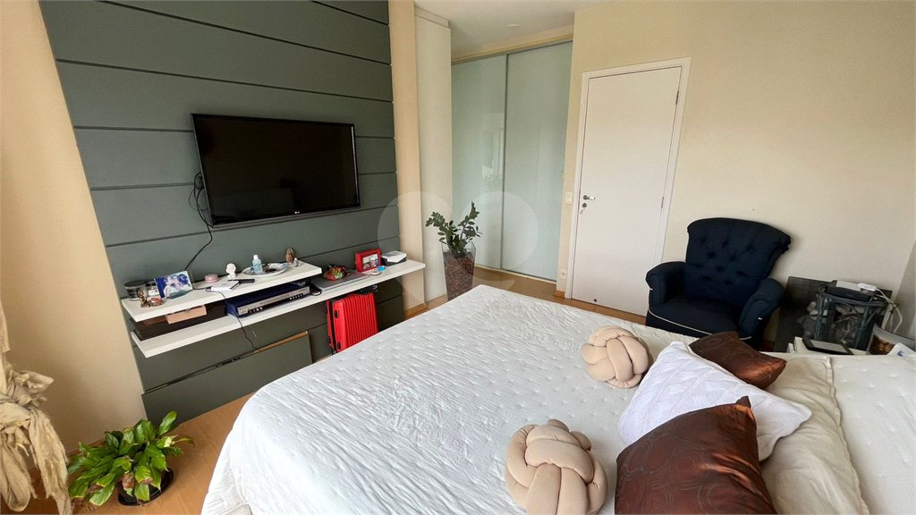 Apartamento à venda com 4 quartos, sendo 3 suítes, em Vila Andrade, São Paulo, SP