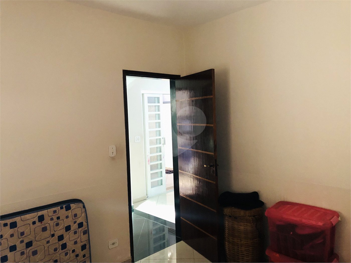 Casa à venda com 3 quartos, sendo 1 suíte, em Vila Suissa, Mogi das Cruzes, SP