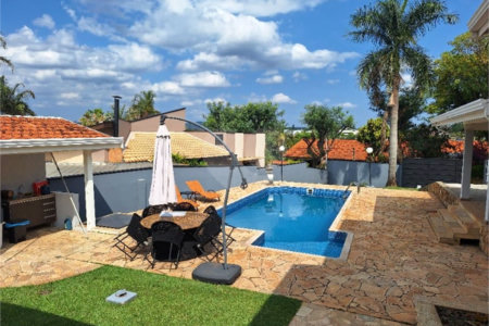 Casa à venda com 3 suítes no condomínio Vinhas da Vista Alegre Sede, Vinhedo - SP