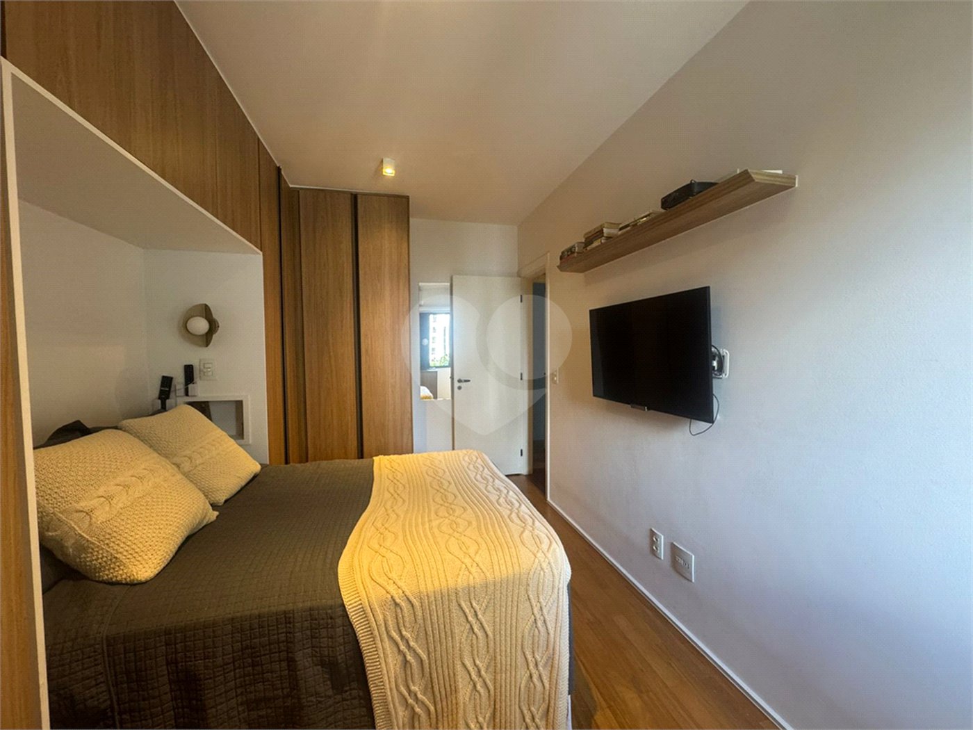 Apartamento à venda com 3 suítes em Indianópolis, São Paulo, SP
