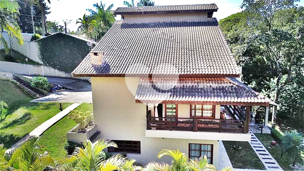 Casa à venda com 3 quartos no condomínio Alpes da Cantareira, Mairiporã - SP