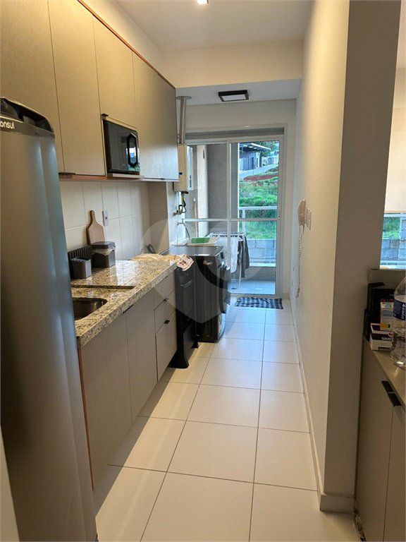 Apartamento à venda com 2 quartos, sendo 1 suíte, em Bairro do Cambará, São Roque, SP