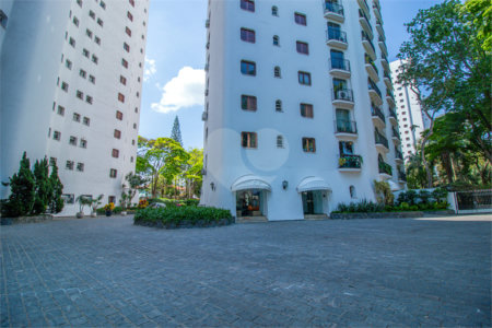 Apartamento à venda com 4 quartos, sendo 3 suítes, em Chácara Santo Antônio, São Paulo, SP