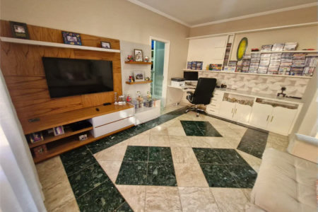 Casa à venda com 4 suítes no condomínio Villa Viana II, Cotia - SP