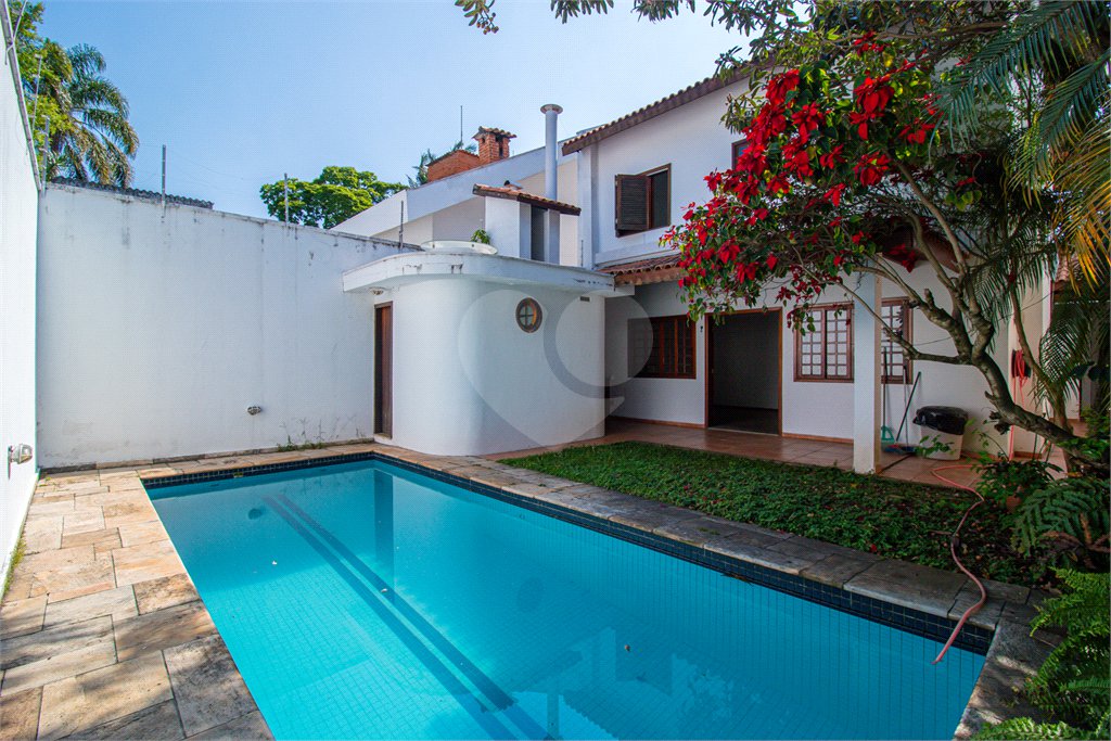 Casa à venda com 3 suítes em Chácara Flora, São Paulo, SP