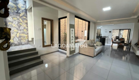 Casa à venda com 3 suítes em Jardim dos Ipes, Três Lagoas, MS