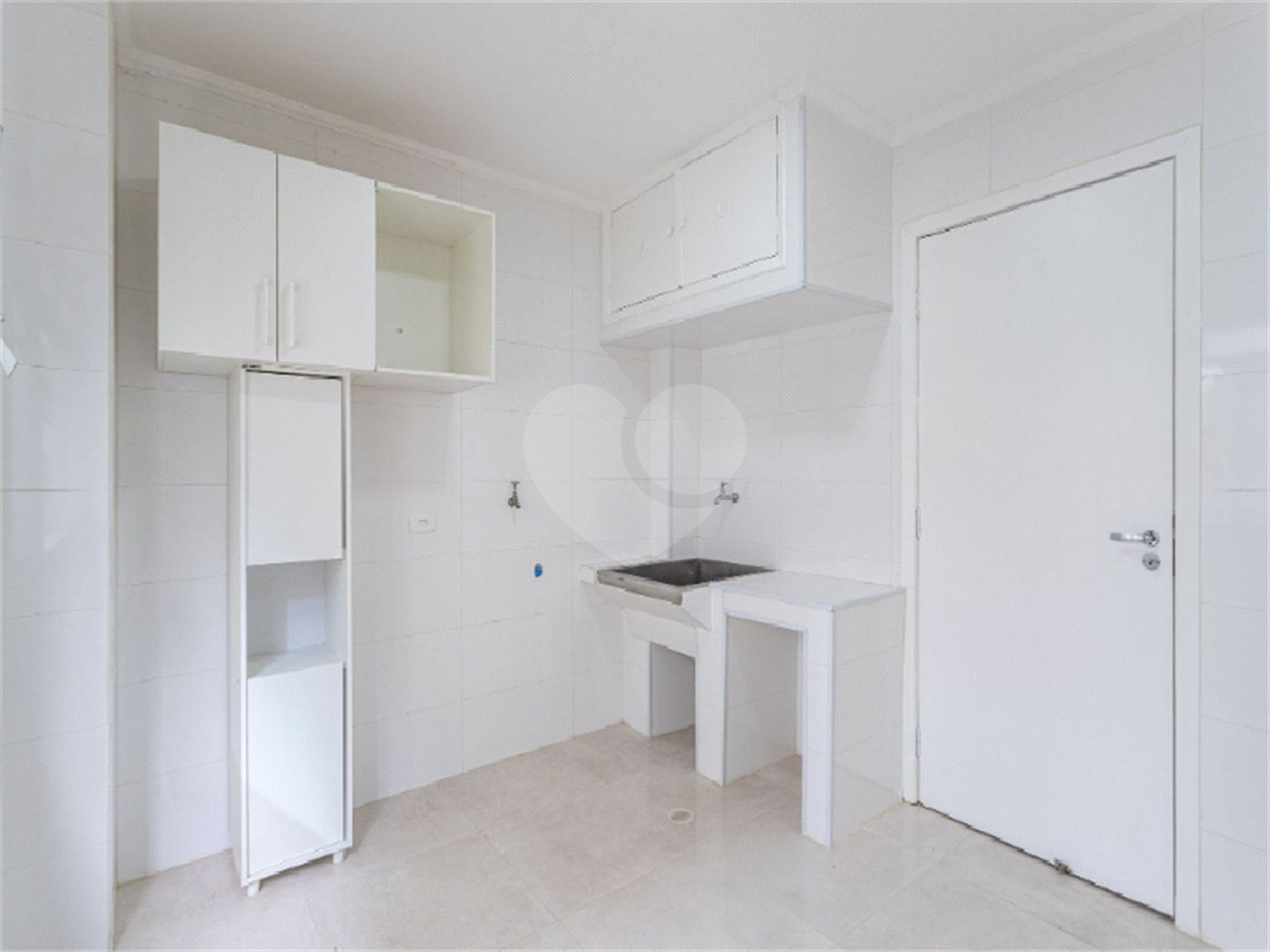 Apartamento à venda com 3 quartos, sendo 1 suíte, em Itaim Bibi, São Paulo, SP