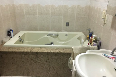 Casa à venda com 1 quarto, sendo 2 suítes, no Centro, Itaguaí, RJ