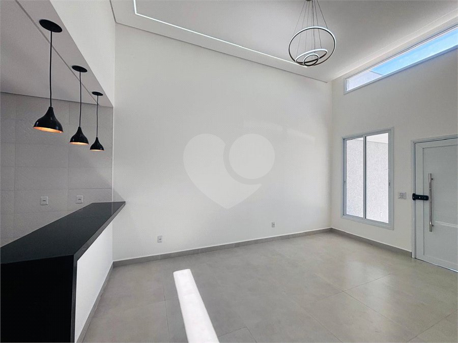 Casa à venda com 3 quartos, sendo 1 suíte, no condomínio Jardim Residencial Villagio Ipanema I, Sorocaba - SP