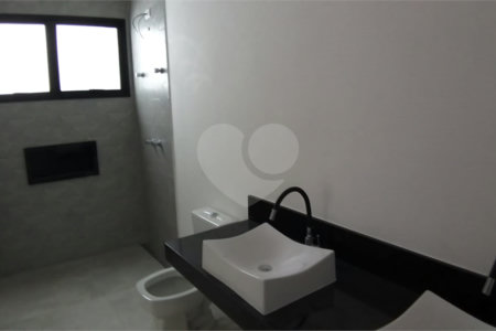 Casa à venda com 3 suítes em Jardim Paulista, Atibaia, SP