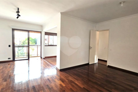Apartamento para alugar com 3 quartos, sendo 1 suíte, em Alto da Boa Vista, São Paulo, SP