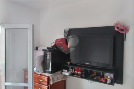 Sobrado à venda com 3 quartos em Vila Mazzei, São Paulo, SP